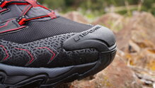 La Sportiva Ultra Raptor Mid II GTX: Ideales para actividades giles